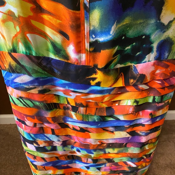 Dress - Picture 4 of 4